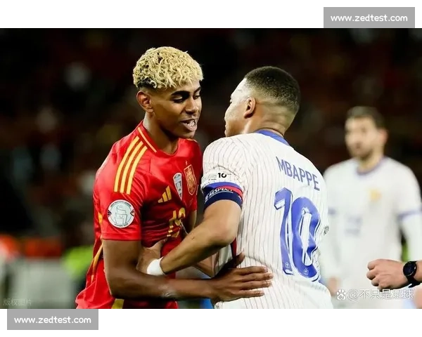 复仇夜情书：姆巴佩 12 球弑巴萨，亚马尔藏起王子病